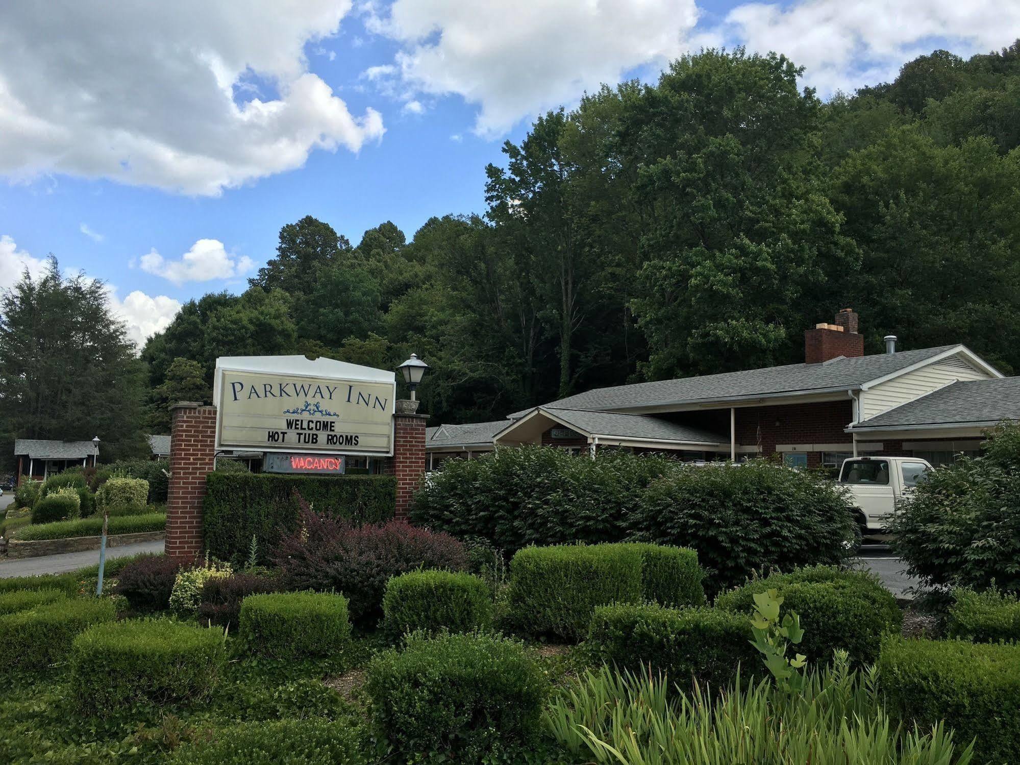 Parkway Inn Waynesville Exterior photo